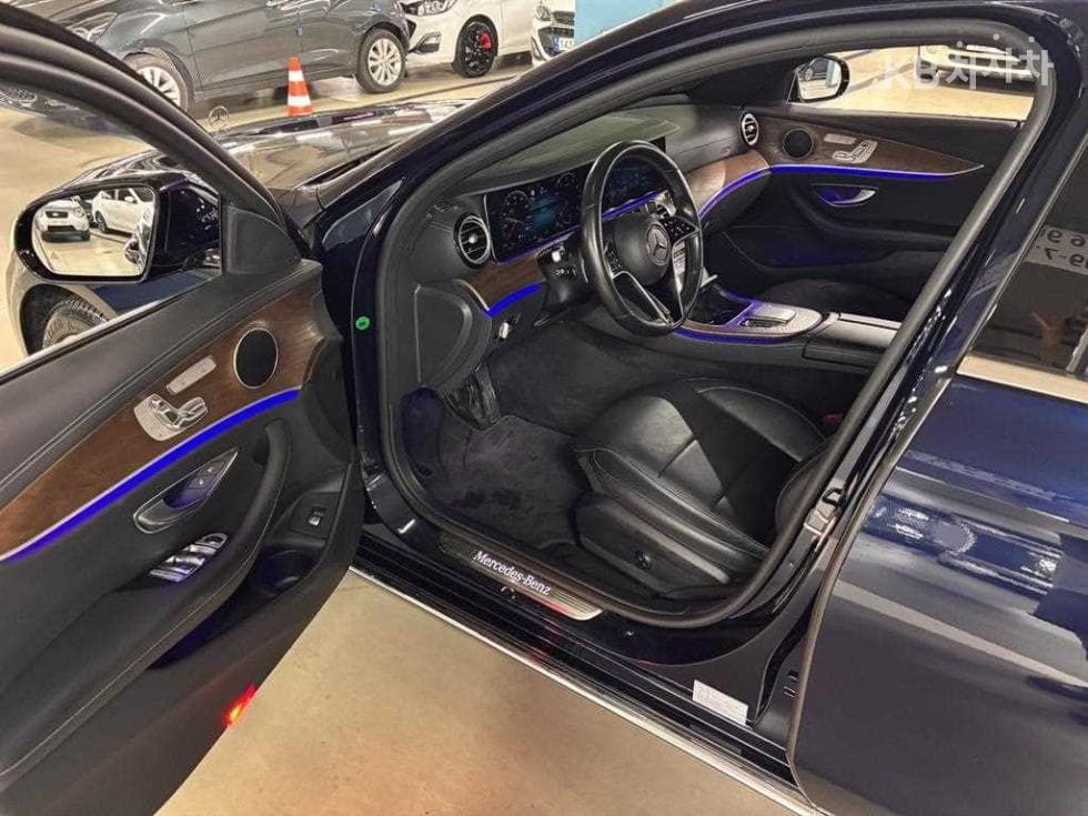 Mercedes-Benz E-Клас (W213)E250 Exclusive - 5