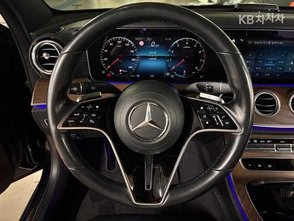 Mercedes-Benz E-Клас (W213)E250 Exclusive - 7