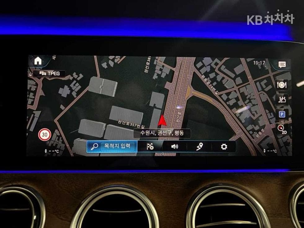 Mercedes-Benz E-Клас (W213)E250 Exclusive - 8
