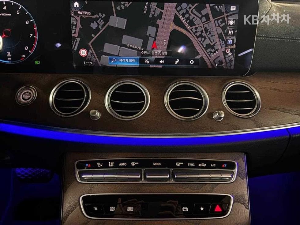 Mercedes-Benz E-Клас (W213)E250 Exclusive - 12