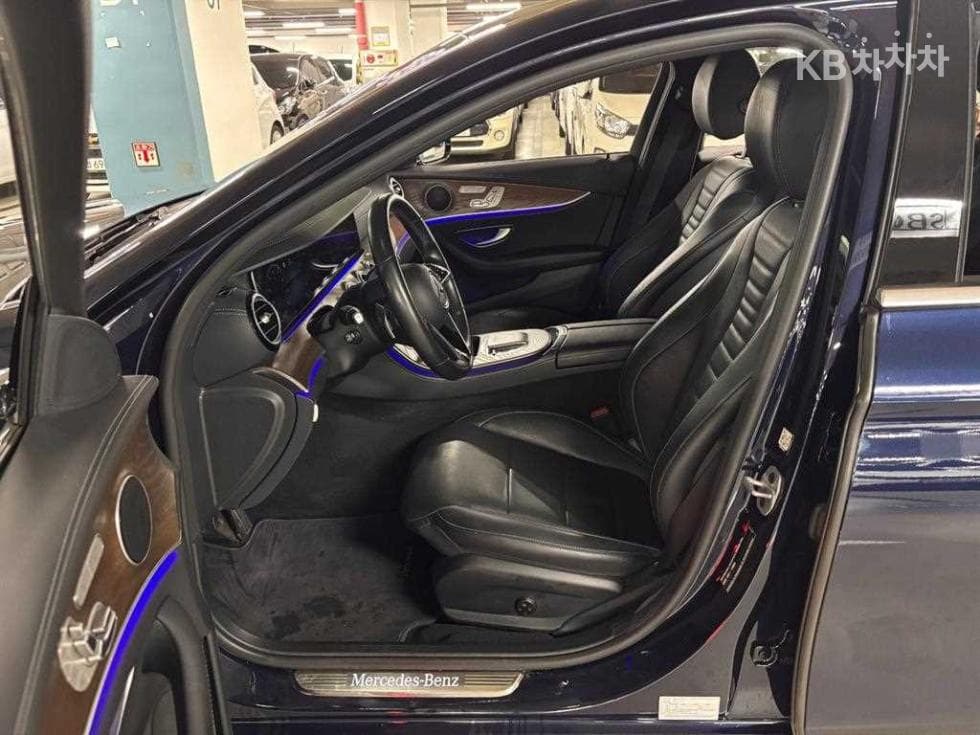 Mercedes-Benz E-Клас (W213)E250 Exclusive - 15