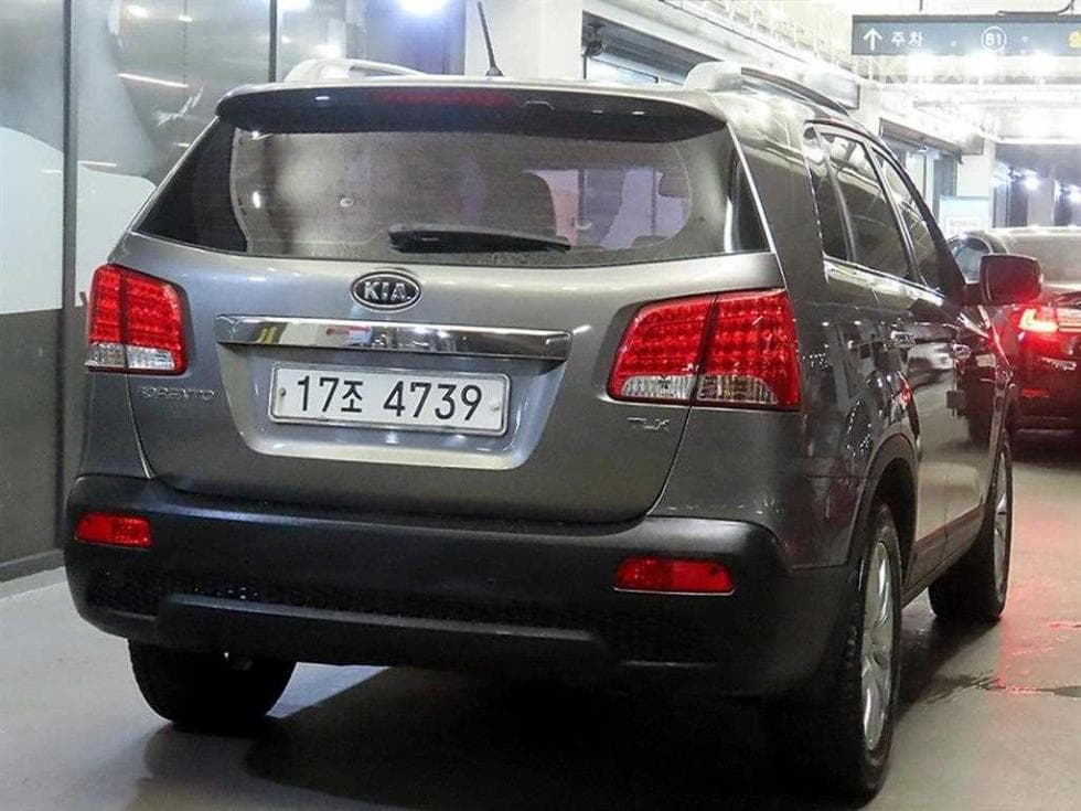 Киа SorentoRДизел 2.2 4x4 TLX Най-висок клас - 4