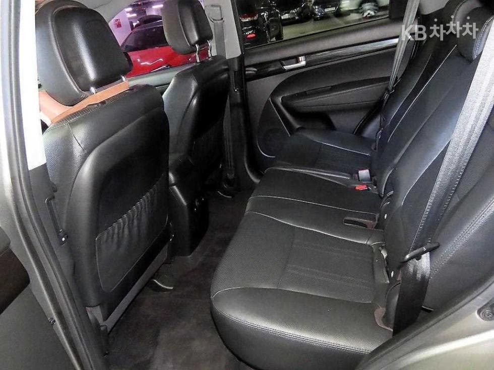 Киа SorentoRДизел 2.2 4x4 TLX Най-висок клас - 7