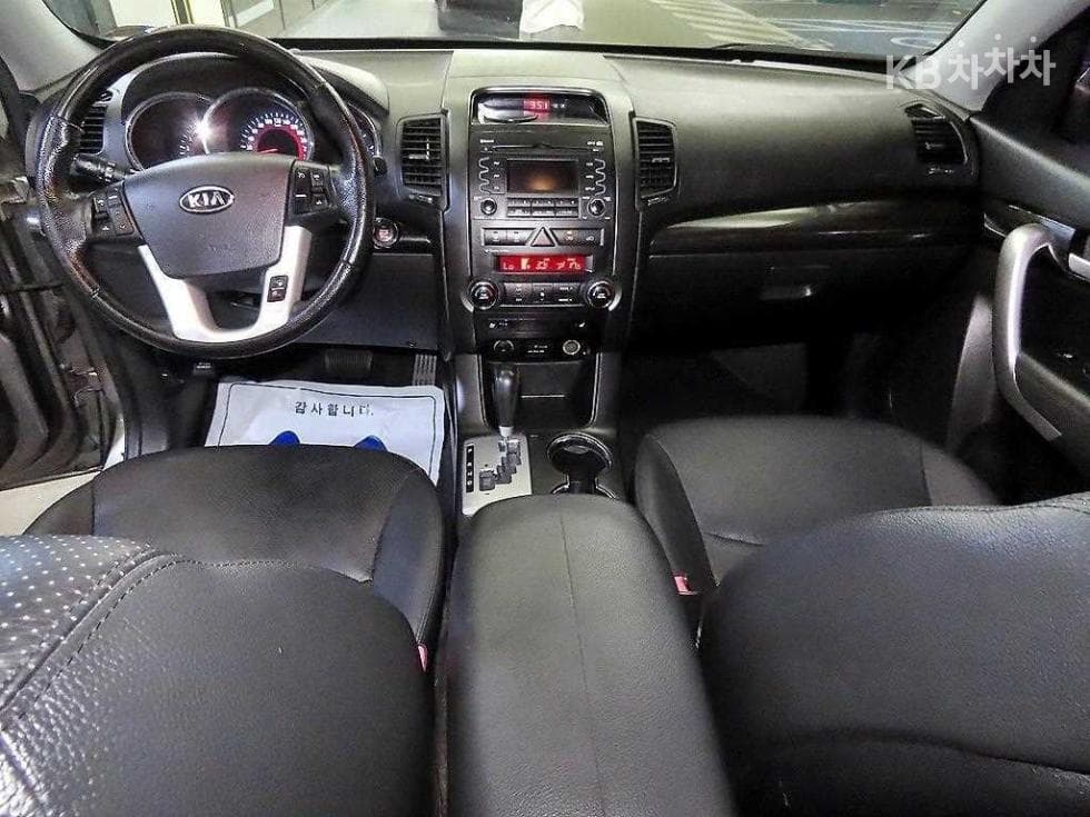 Киа SorentoRДизел 2.2 4x4 TLX Най-висок клас - 10