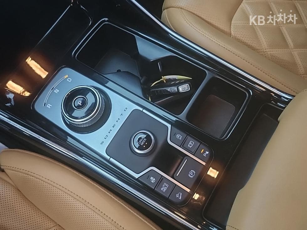 Киа The New (фейслифт) Sorento MQ42.2 Дизел 2WD Signature - 8