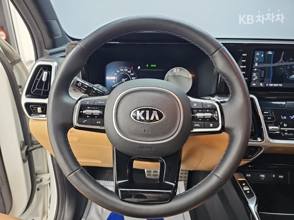 Киа The New (фейслифт) Sorento MQ42.2 Дизел 2WD Signature - 9