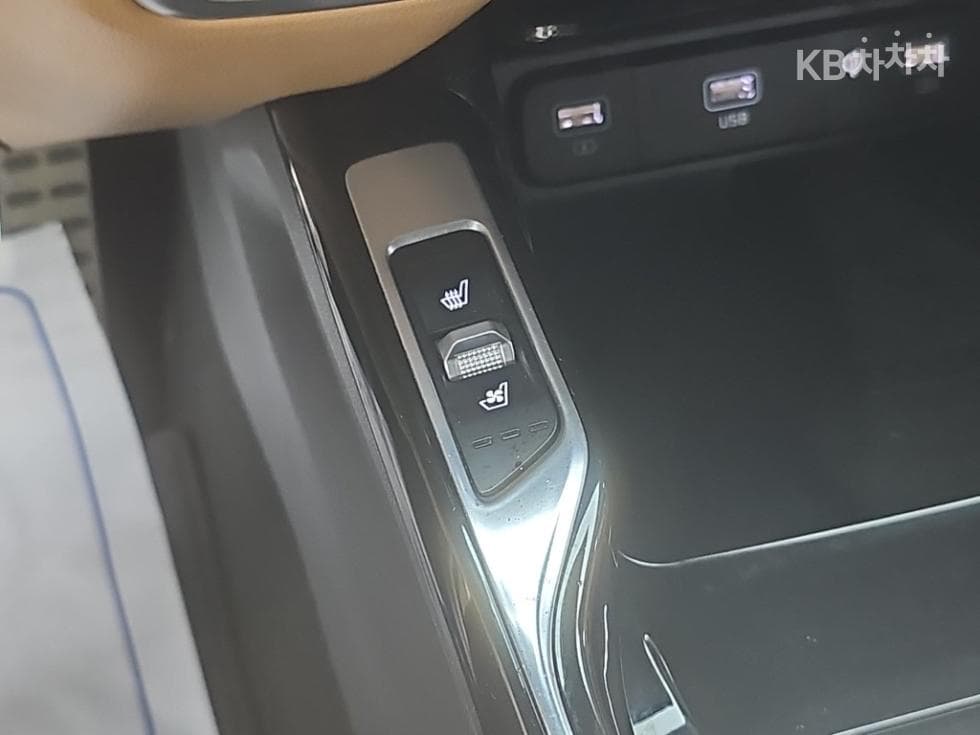 Киа The New (фейслифт) Sorento MQ42.2 Дизел 2WD Signature - 18