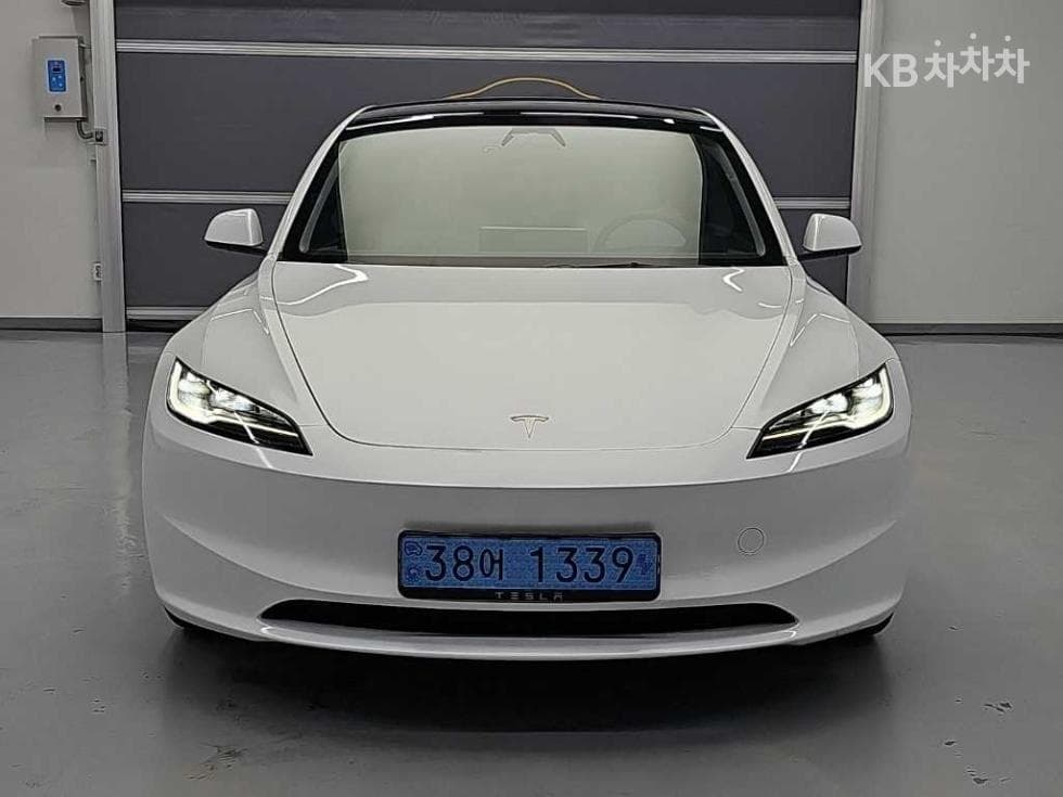 테슬라 Model 3 HighlandRWD - 2