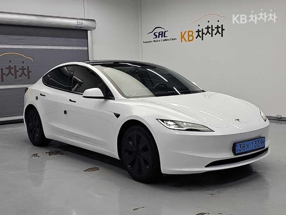 테슬라 Model 3 HighlandRWD - 4