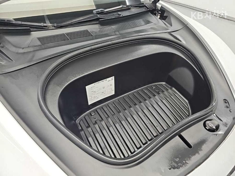 테슬라 Model 3 HighlandRWD - 5