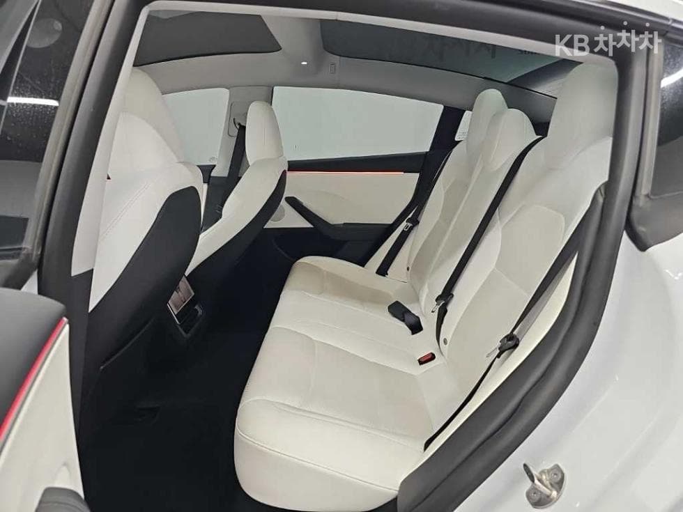 테슬라 Model 3 HighlandRWD - 12