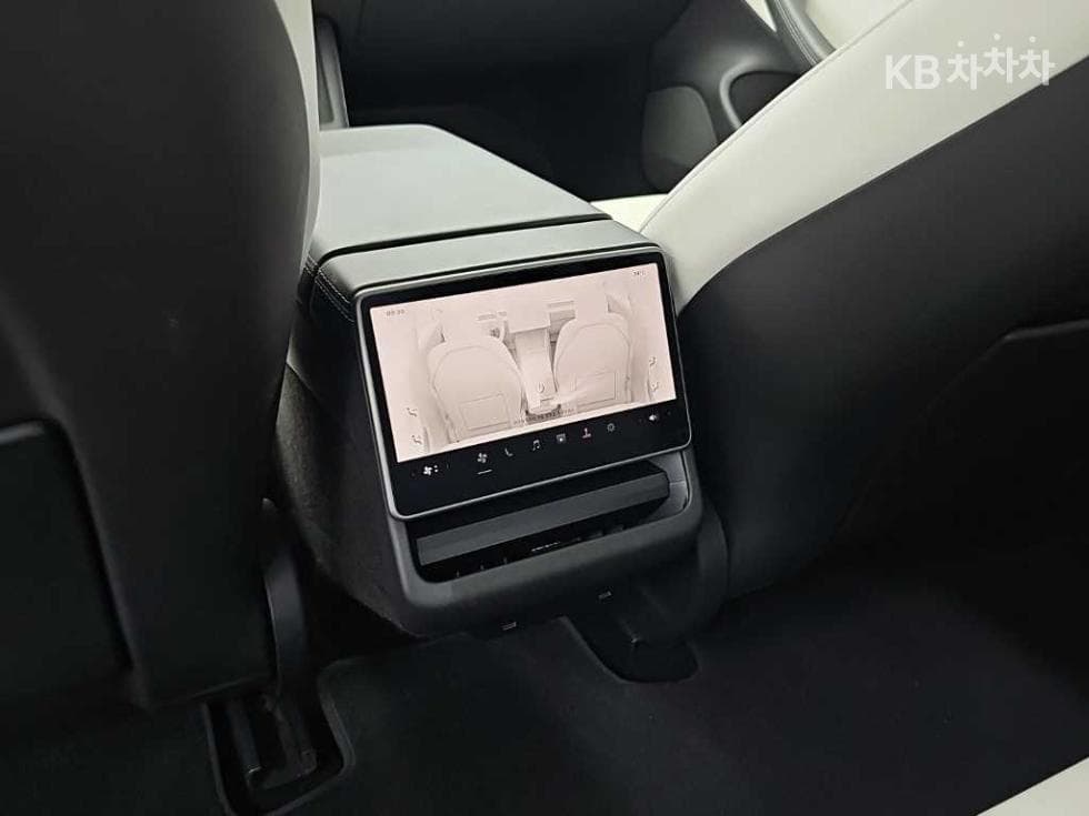 테슬라 Model 3 HighlandRWD - 13