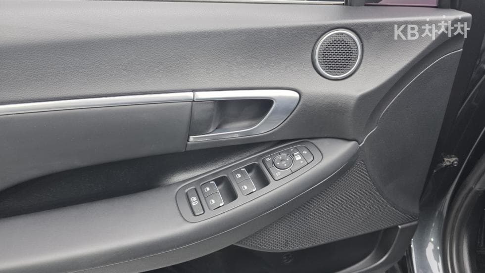 Hyundai Sonata (DN8)2.0 Premium - 18