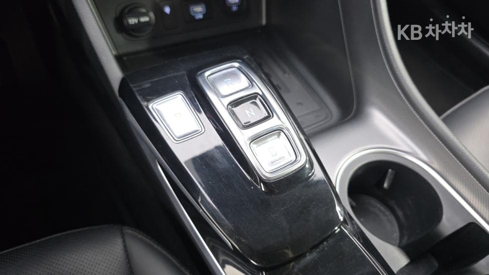 Hyundai Sonata (DN8)2.0 Premium - 28
