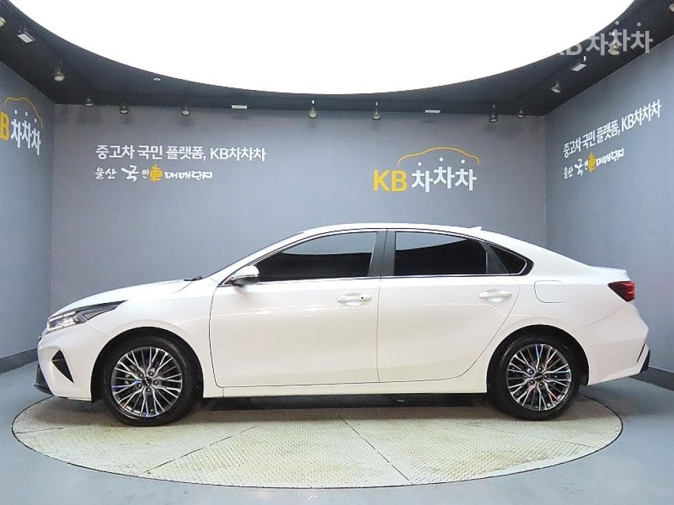 Kia All New K31.6 Gasoline Noblesse - 5