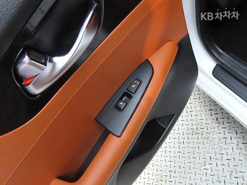 Kia All New K31.6 Gasoline Noblesse - 18
