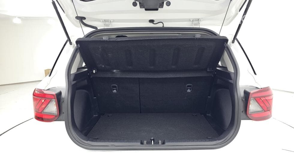 Hyundai VenueGasoline 1.6 Modern - 18
