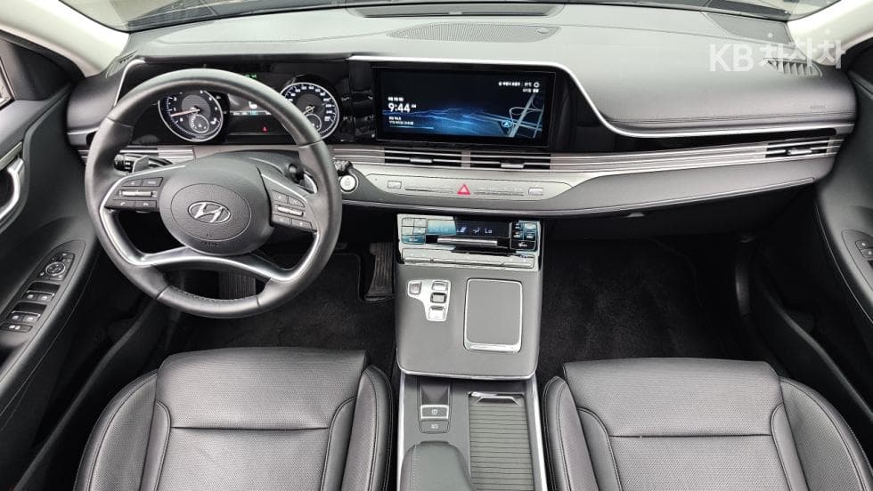 Hyundai The New (facelift) Grandeur (Azera)3.3 Premium - 5