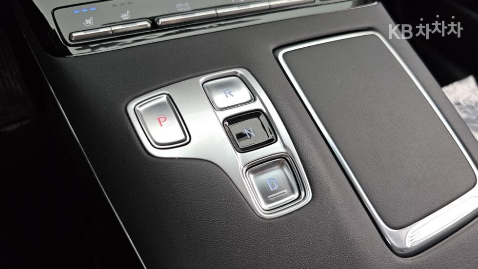 Hyundai The New (facelift) Grandeur (Azera)3.3 Premium - 12