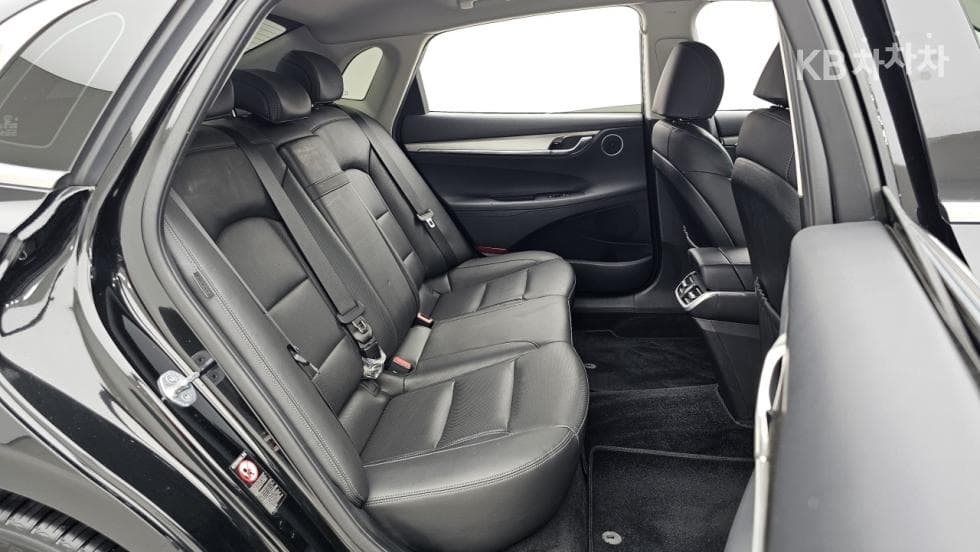 Hyundai The New (facelift) Grandeur (Azera)3.3 Premium - 16