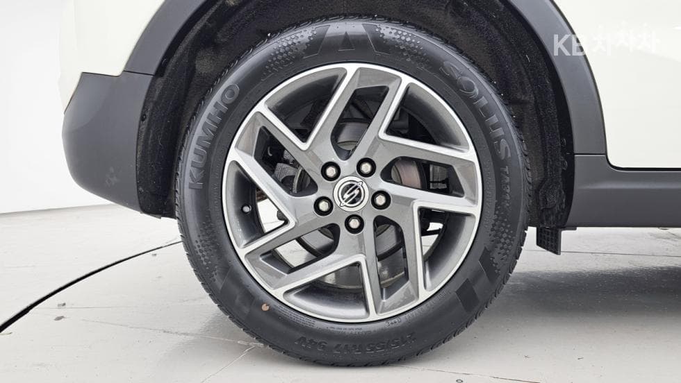 KG Mobility Very New (facelift/refresh; particularly for Tivoli) TivoliGasoline V3 2WD Standard - 7