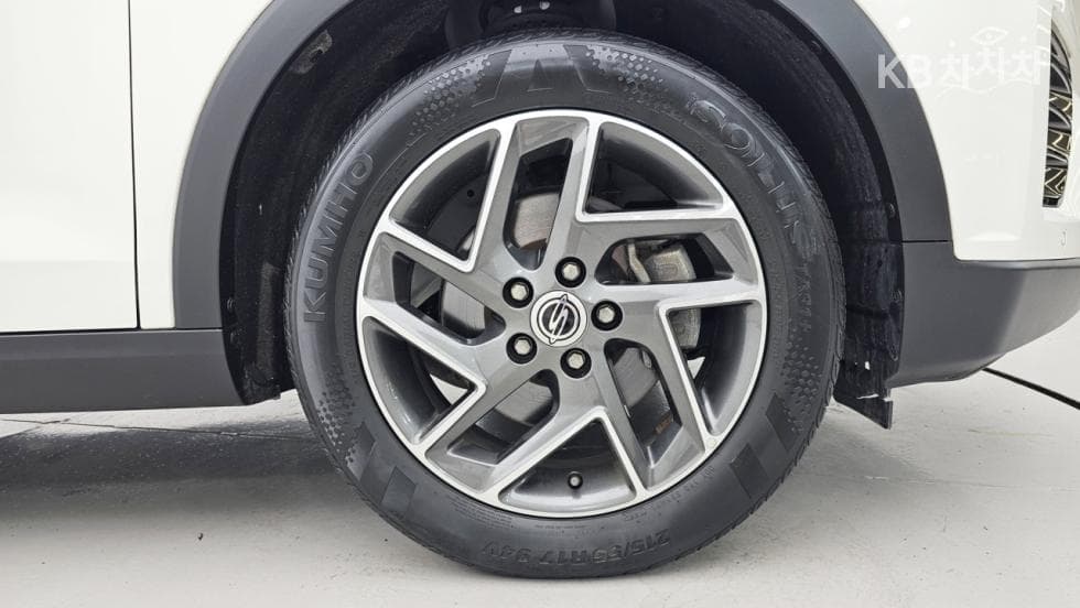 KG Mobility Very New (facelift/refresh; particularly for Tivoli) TivoliGasoline V3 2WD Standard - 8