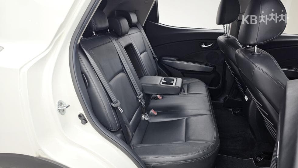 KG Mobility Very New (facelift/refresh; particularly for Tivoli) TivoliGasoline V3 2WD Standard - 13
