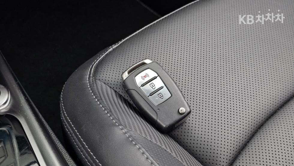 KG Mobility Very New (facelift/refresh; particularly for Tivoli) TivoliGasoline V3 2WD Standard - 26