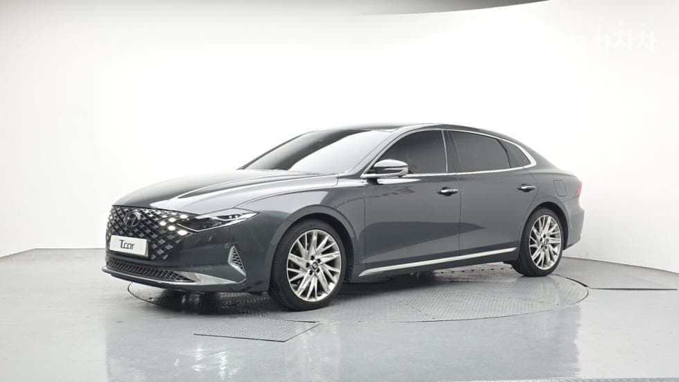 Hyundai The New (facelift) Grandeur (Azera) 2.5 Calligraphy - Image 1