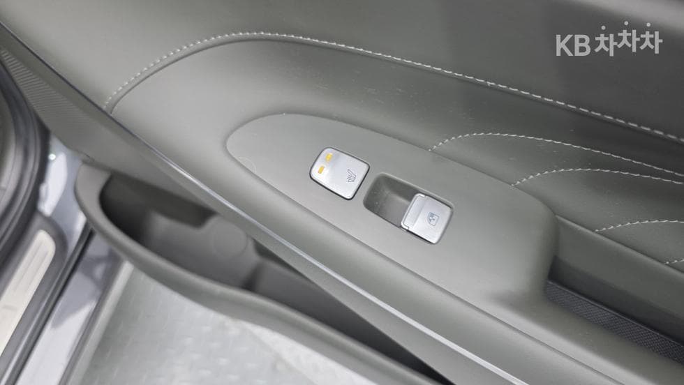Hyundai The New (facelift) Grandeur (Azera)2.5 Calligraphy - 23