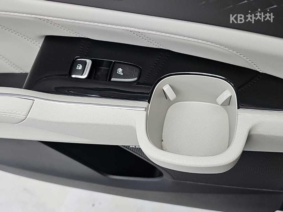 Киа The New (фейслифт) Sorento Хибрид MQ41.6T HEV 4x4 Signature Gravity - 14