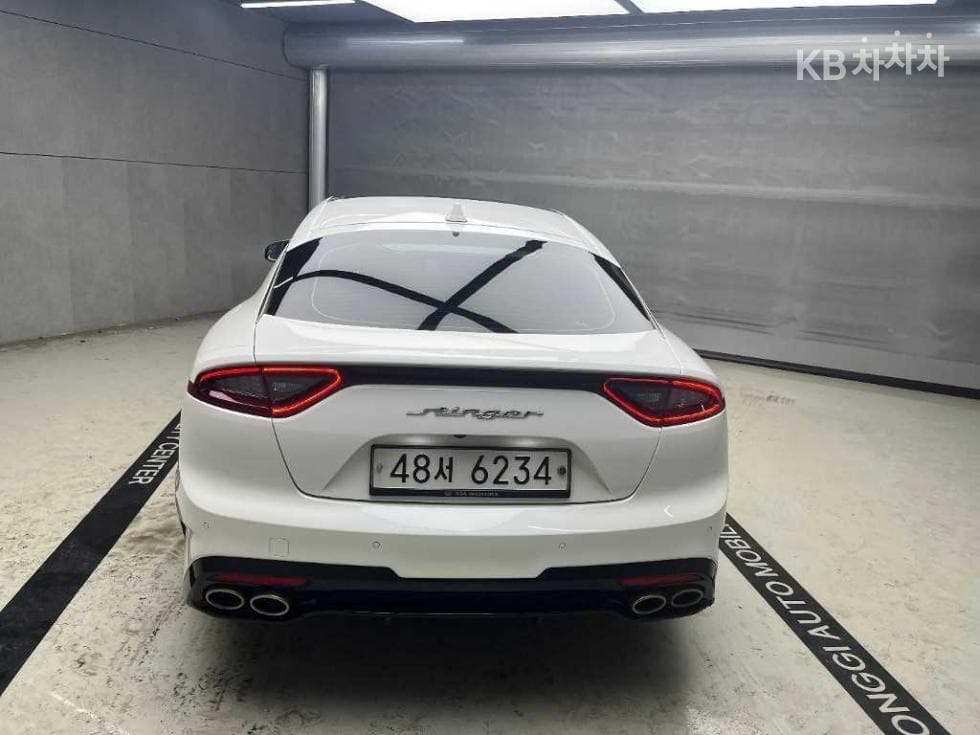 Kia Stinger2.0 Turbo 2WD 플래티넘 - 3