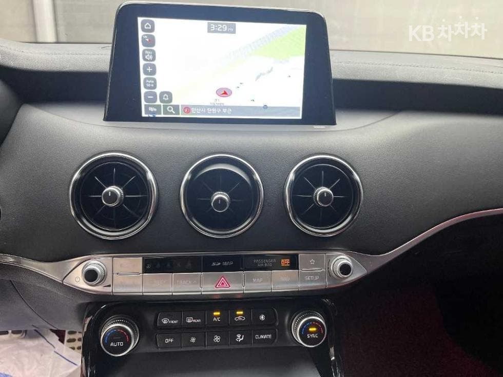 Kia Stinger2.0 Turbo 2WD 플래티넘 - 12