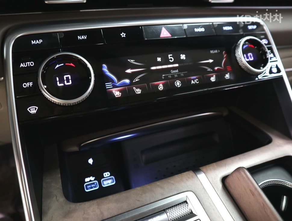 Genesis GV803.5 Turbo Gasoline AWD - 11