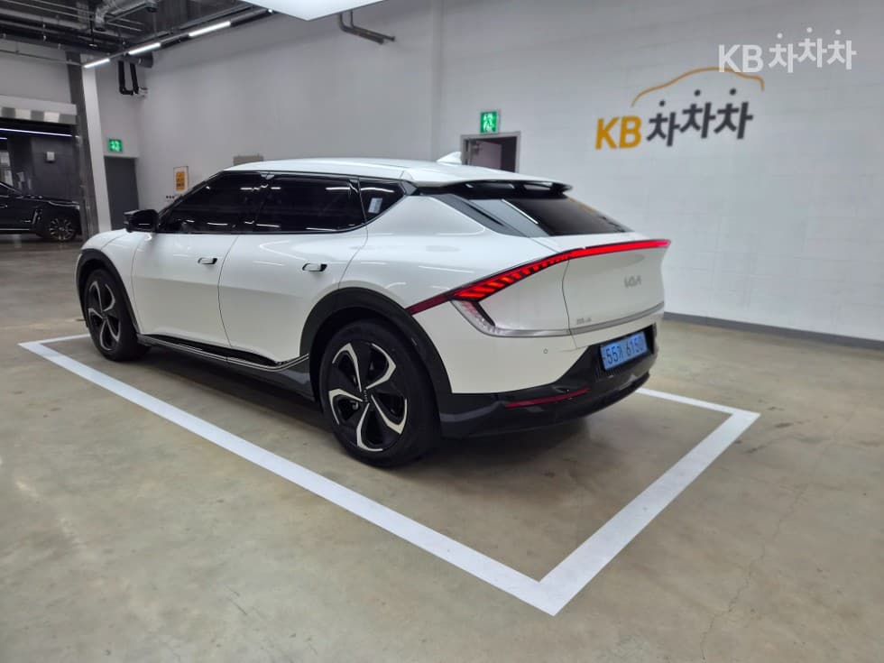 Kia EV6롱 레Seater지 2WD 어스 - 3