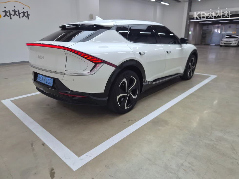 Kia EV6롱 레Seater지 2WD 어스 - 5