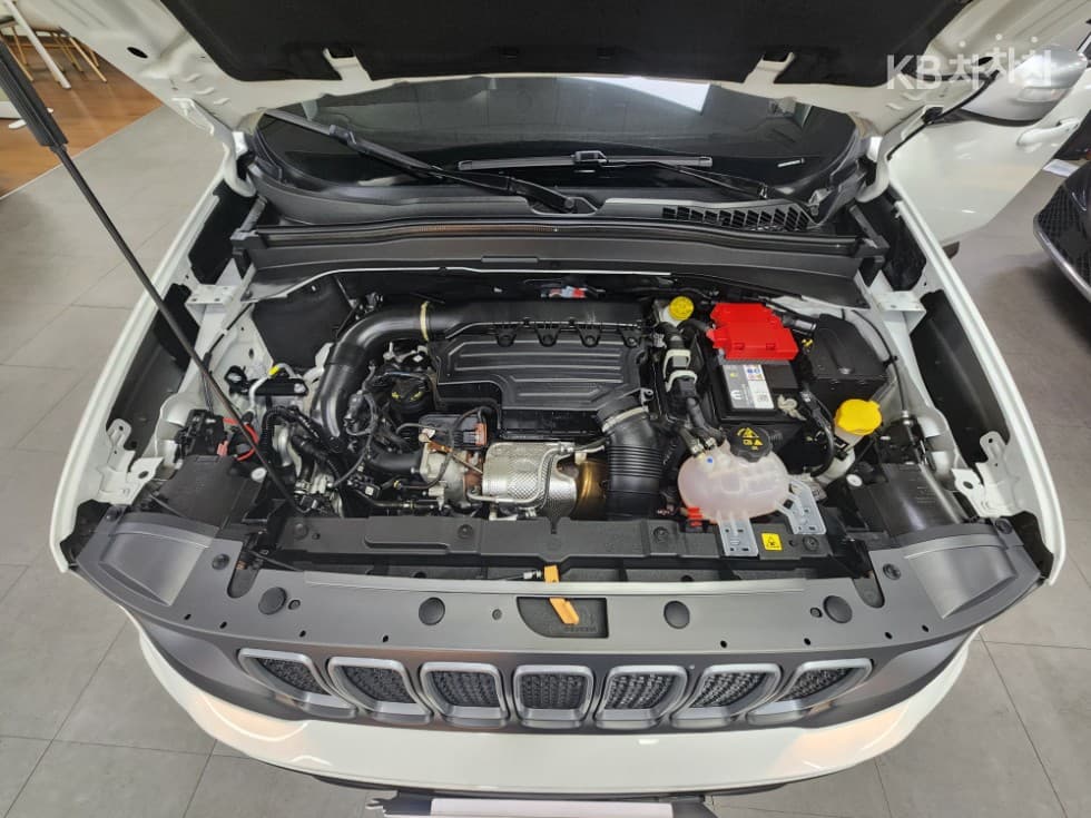 지프 레니게이드1.3 Limited FWD - 30
