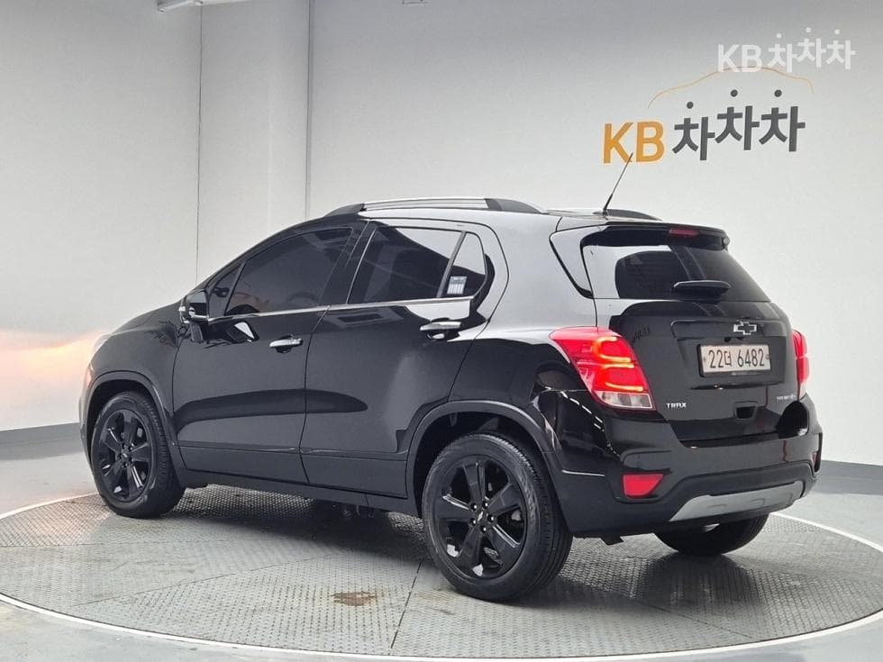 Korea GM The New Trax 1.6 Diesel Perfect Black - Image 2