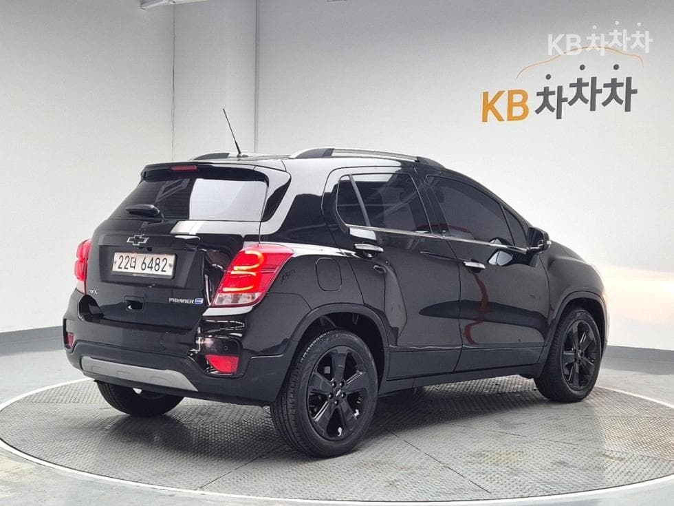 Korea GM The New Trax 1.6 Diesel Perfect Black - Image 3
