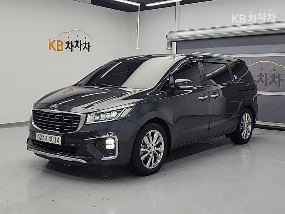 Киа The New (фейслифт) Канивал 9-местен 2.2 Дизел Лукс - Image 1