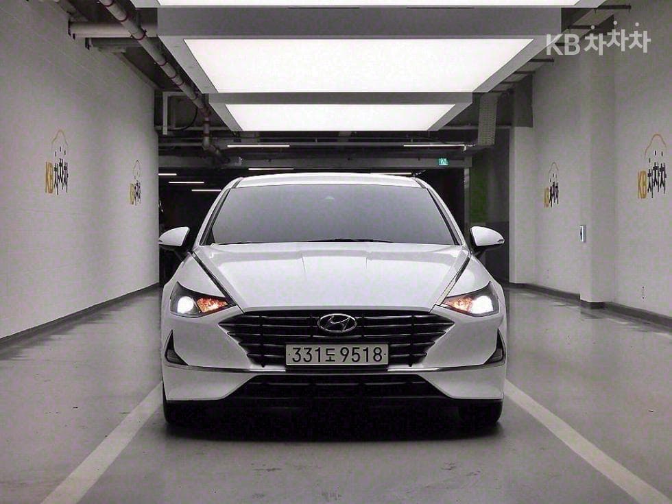 Хюндай Соната (DN8) 2.0 LPG Рент-а-кар Стил - Image 1