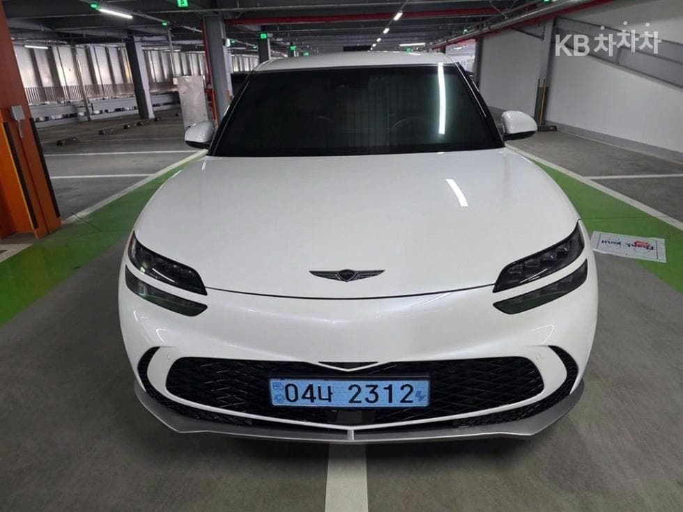 Genesis GV60 Standard 2WD Standard - Image 1