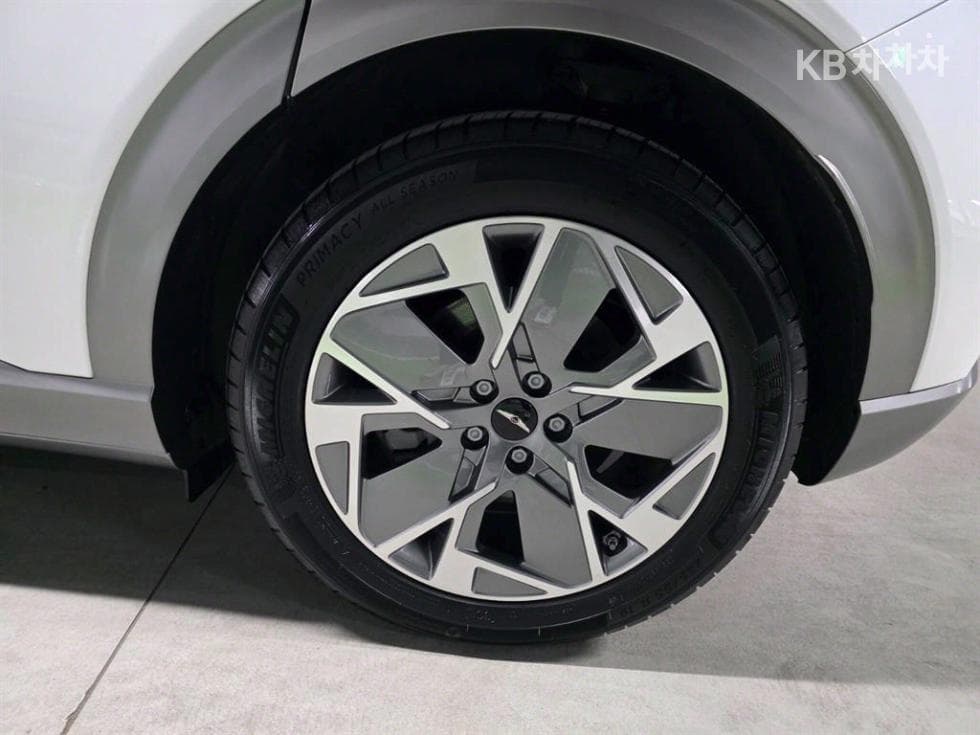 Genesis GV60Standard 2WD Standard - 18