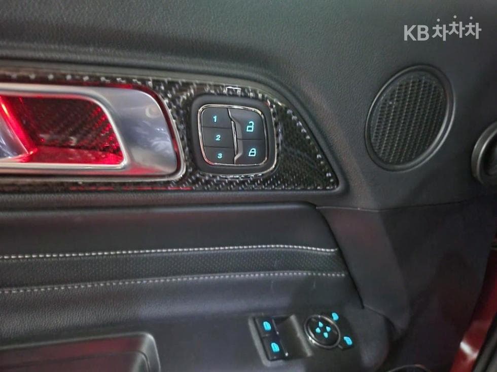 Ford 올New머스탱GT Coupe Premium - 10
