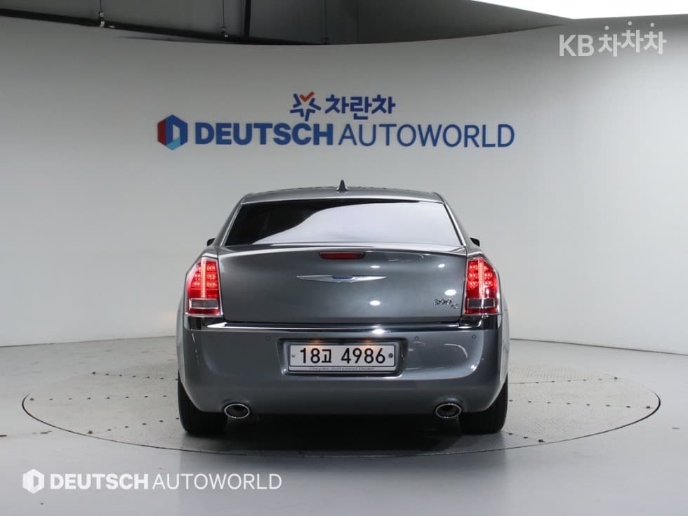 크라이슬러 The New (фейслифт) 300C3.6 - 4