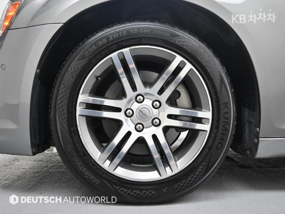 크라이슬러 The New (фейслифт) 300C3.6 - 5