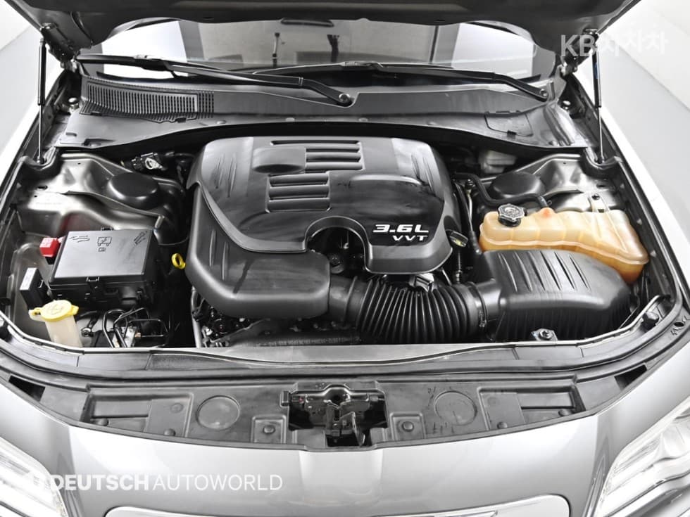 크라이슬러 The New (фейслифт) 300C3.6 - 6