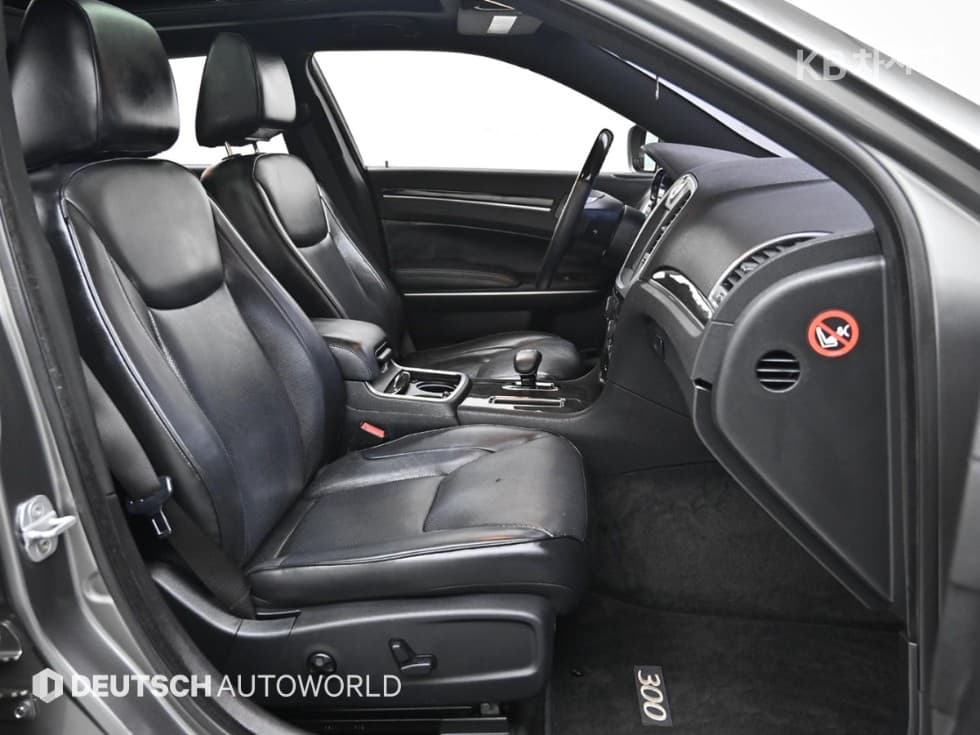 크라이슬러 The New (фейслифт) 300C3.6 - 10