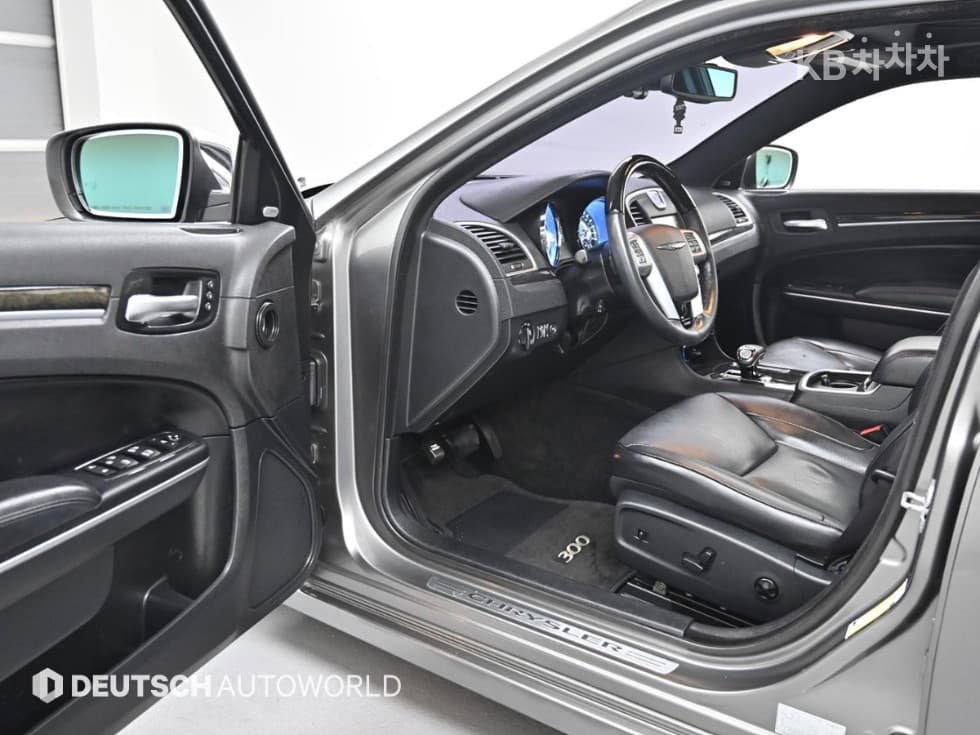 크라이슬러 The New (фейслифт) 300C3.6 - 11