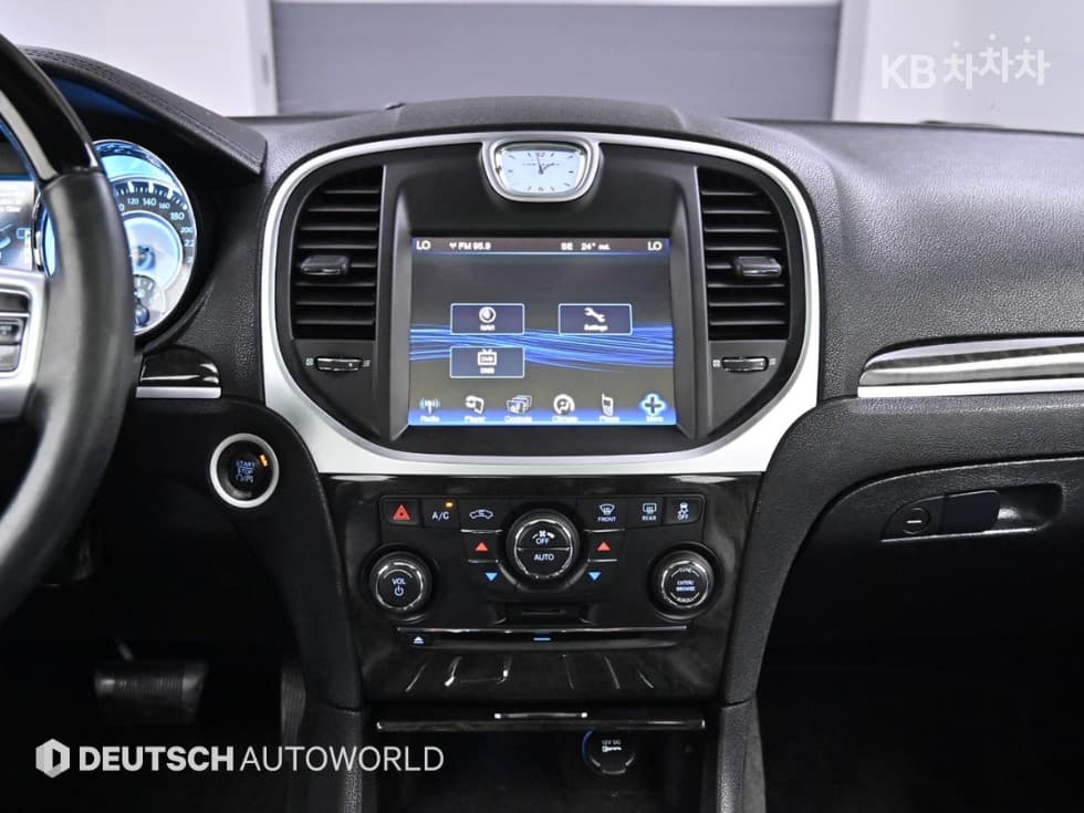 크라이슬러 The New (фейслифт) 300C3.6 - 14